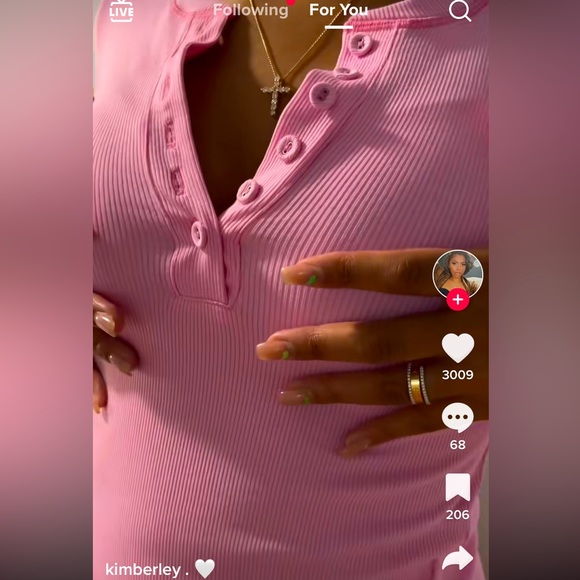 SKIMS LOGO POINTELLE SET
PINK - Picture 12 of 16